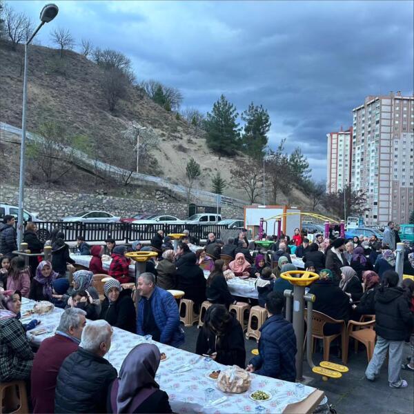 Özkan Çetinkaya Kartaltepe Mahallesi Sakinleriyle Buluştu