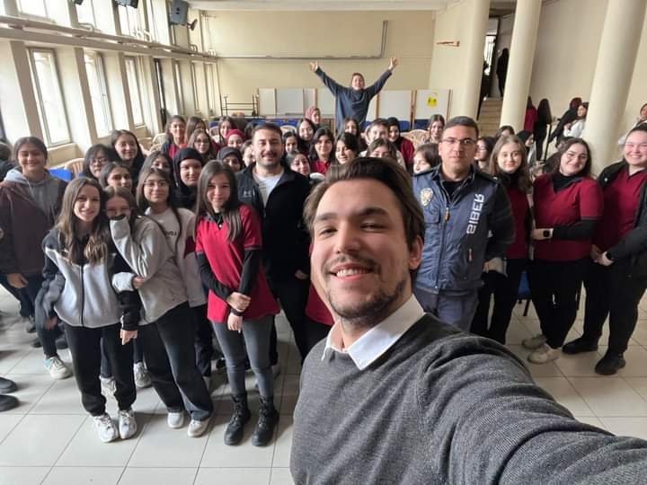 Karabük. Emniyeti’nden Gençlere Yönelik Bilgilendirme Toplantısı
