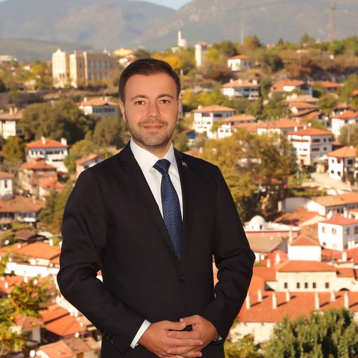 Ali Büyüközdemir “Elif Köse Emanete İhanet Etmiştir”