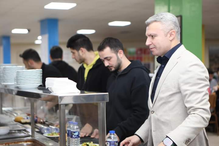 Kaymaka. Arda Yazıcı İftarda Öğrencilerle Buluştu