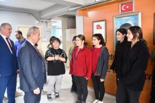 Milli Eğitim Müdürü Akbaş Öğretmen ve Öğrencilerle Buluştu