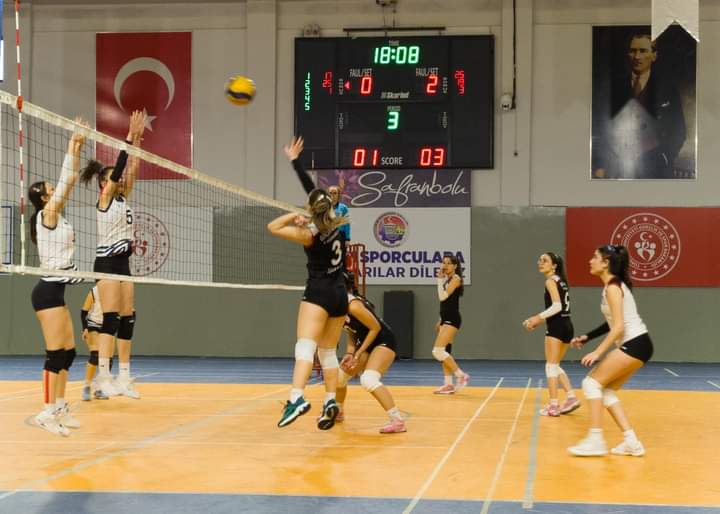 Genç Kızlar Voleybol İl Birinciliği Turnuvası Sona Erdi