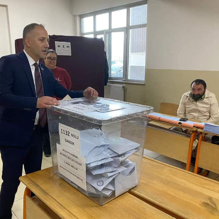 Cenk Gedikoğlu’ndan Teşkkür Mesajı