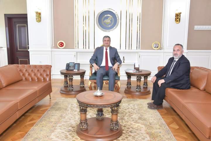  Araştırmacı-Yazar Hüseyin Lütfi Ersoy Vali Yavuzu Ziyaret Etti