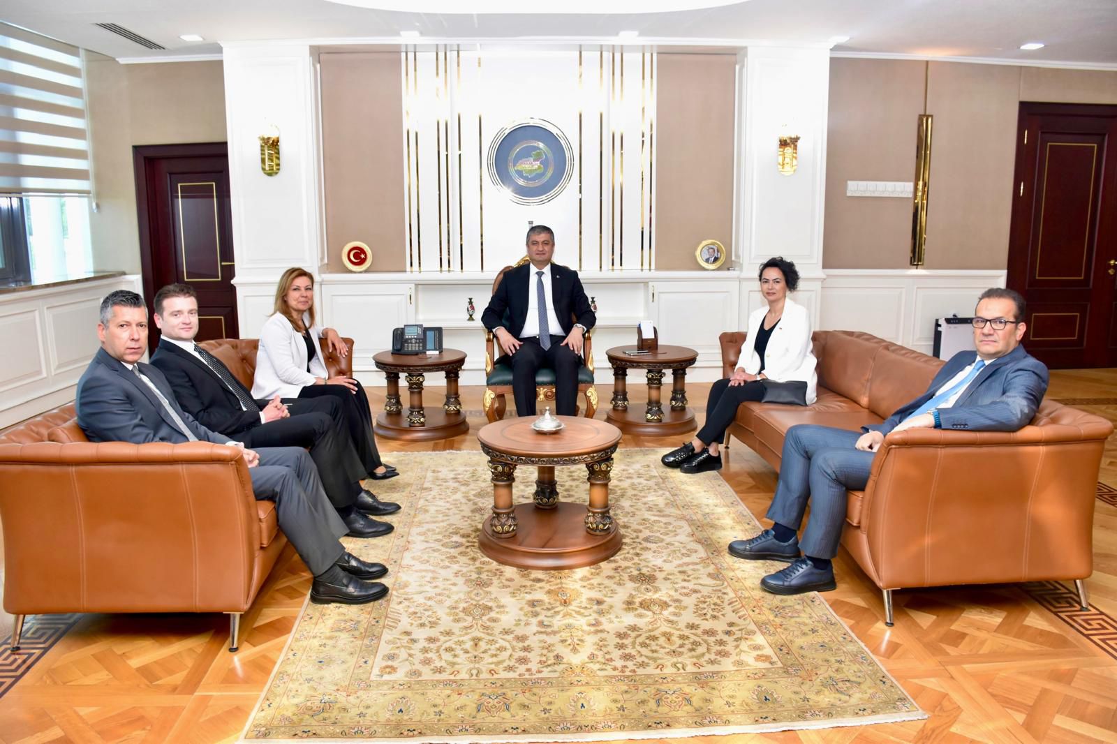 ELİF KÖSE VALİ MUSTAFA YAVUZ VE KARABÜK BELEDİYE BAŞKANI ÖZKAN ÇETİNKAYA’YI ZİYARET ETTİ