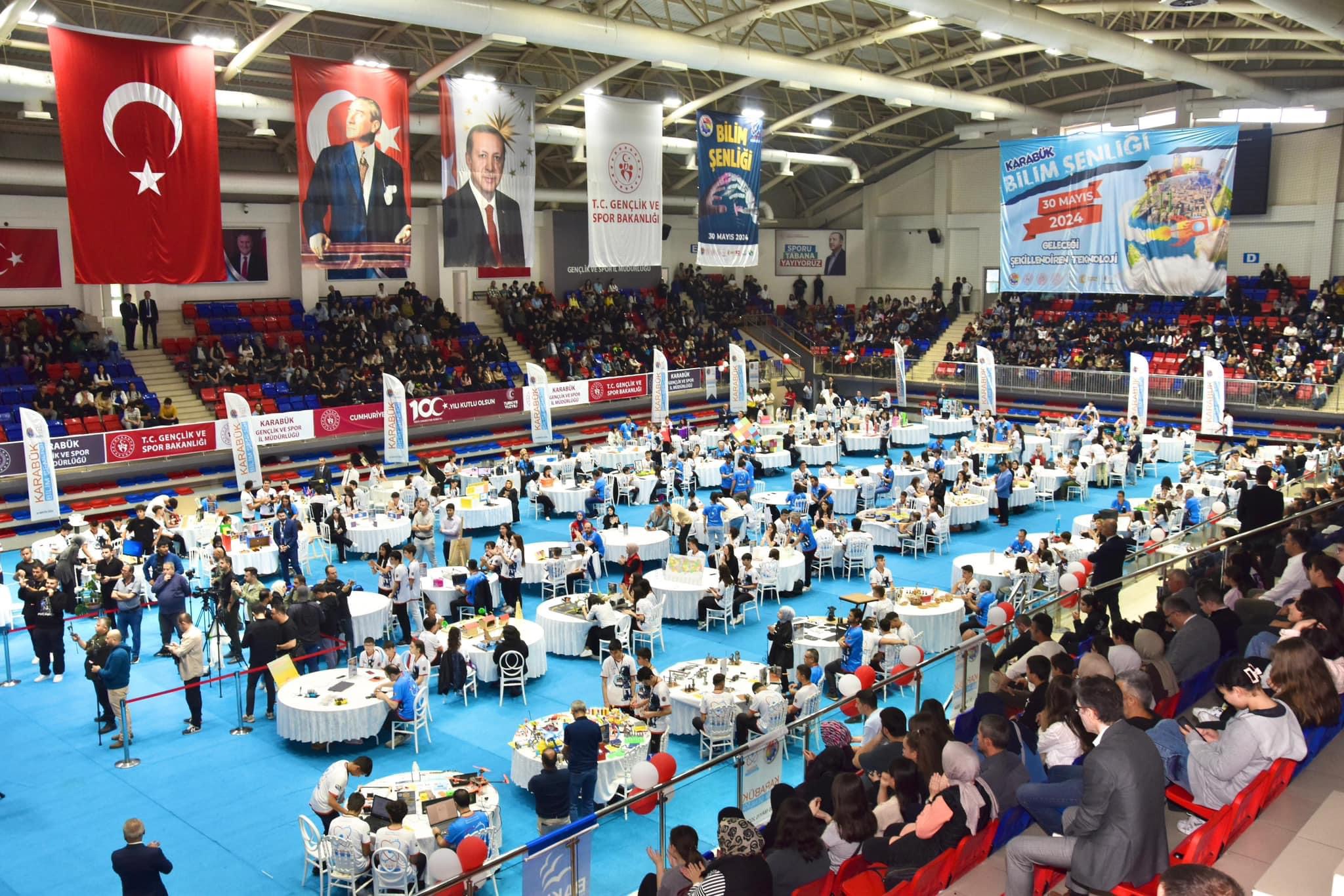 Karabük’te Bilim Şenliği Heyecanı Yaşandı