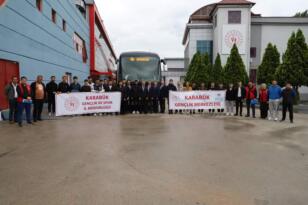 Gençler Tekirdağ Kampına Uğurlandı