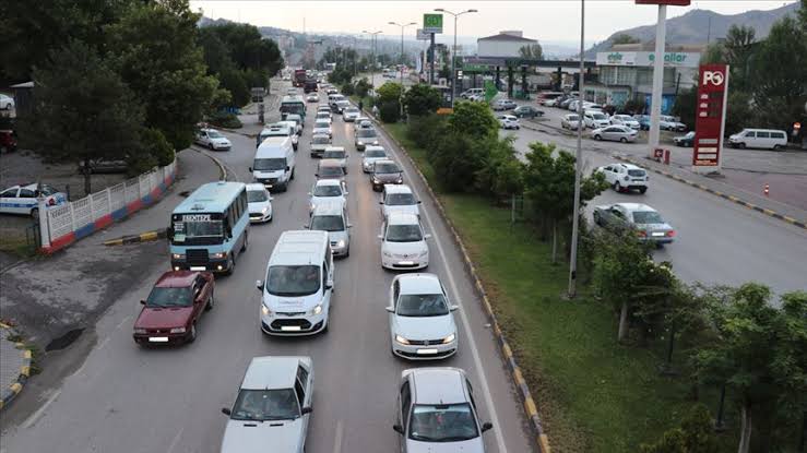 7 Günde 400 Bin 980 Kişiye Trafik Cezası Kesildi