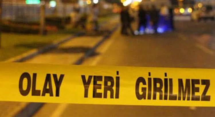 Genç Kız Yedinci Kattan Atlayarak Yaşamına Son Verdi