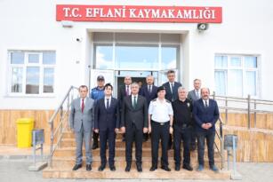 Vali Yavuz Eflani’de Ziyaretlerde Bulundu