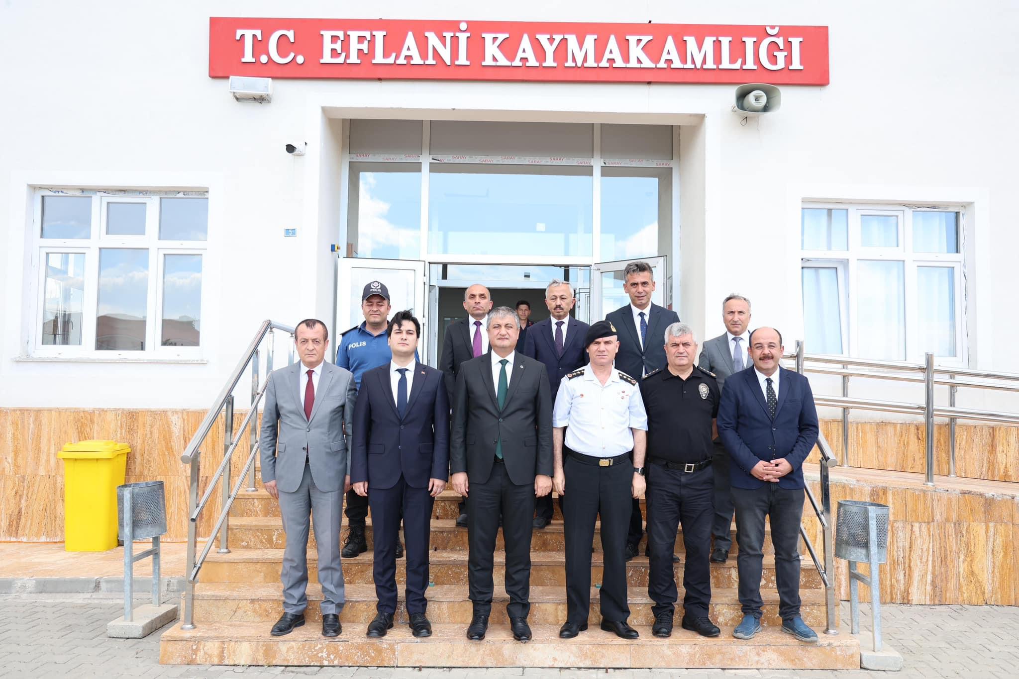 Vali Yavuz Eflani’de Ziyaretlerde Bulundu