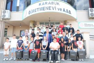 Vali Mustafa Yavuz Karabük’ün Parlayan Yıldızları ile Bir Araya Geldi