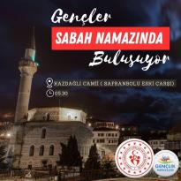 Gençler Sabah Namazında Buluşuyor