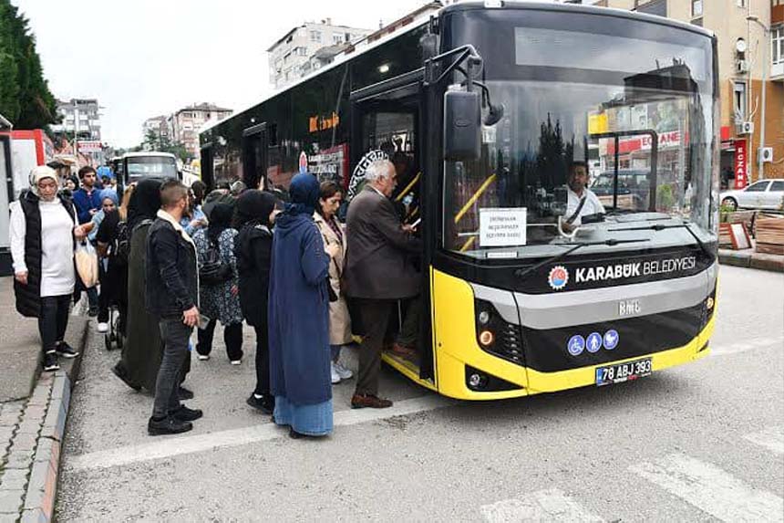 Karabük Belediyesi Özel Halk Otobüsleri Zarar’mı Ediyor ?