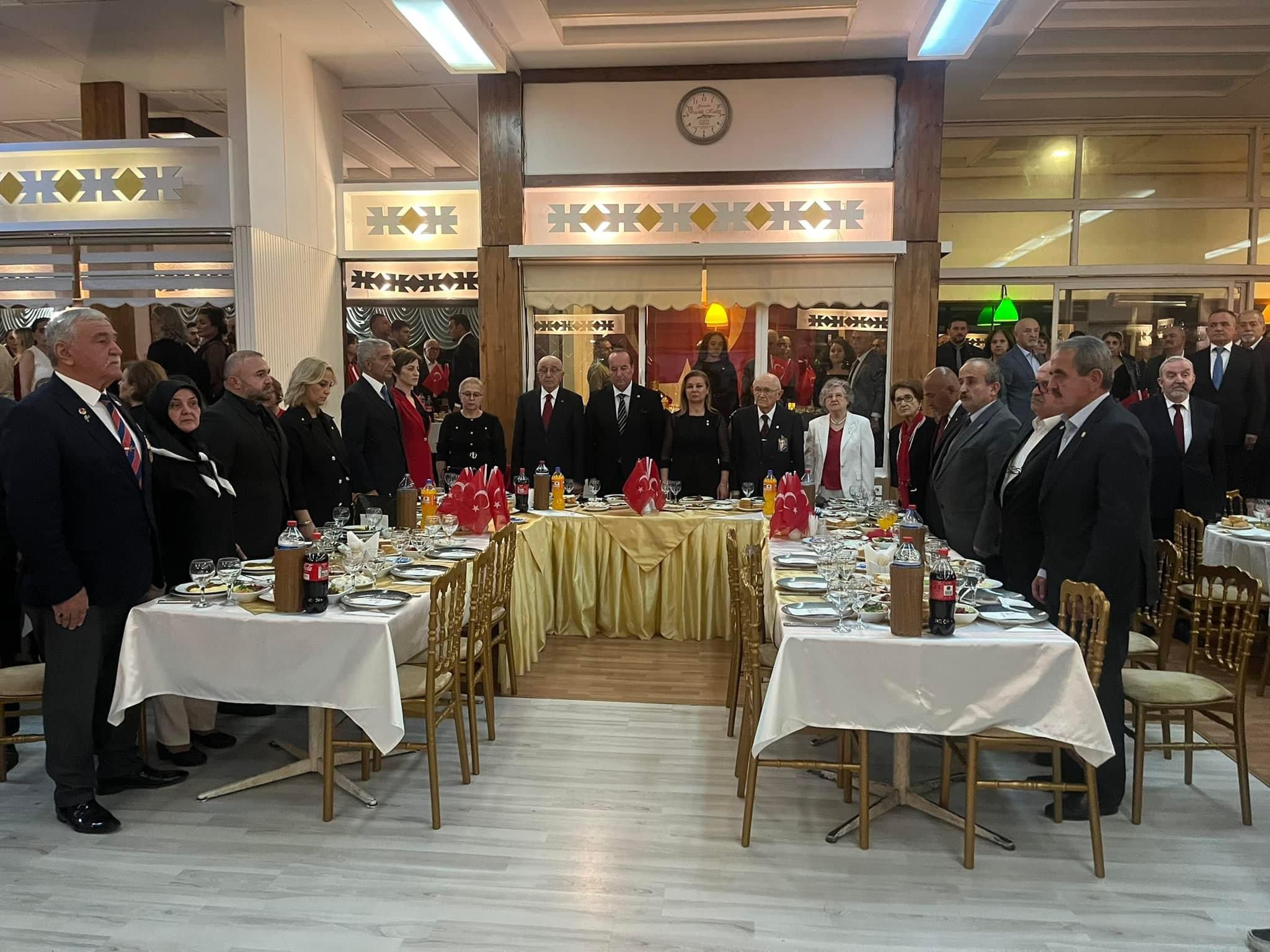 CHP KARABÜK İL KADIN KOLLARI BAŞKANLIĞINDAN CUMHURİYET BALOSU