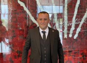 Ali Yavuz “ Kepenkler Birer Birer İniyor”