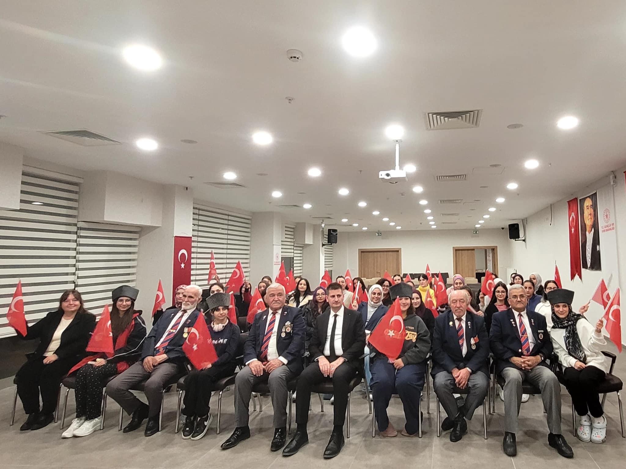 Gaziler Öğrencilerle Buluştu