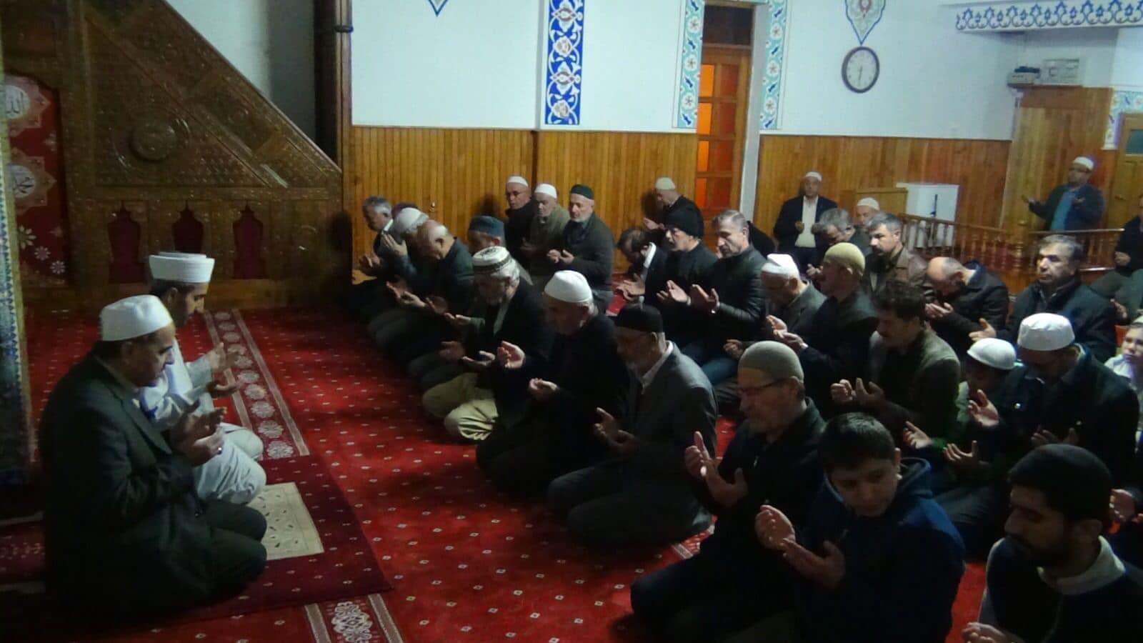 Eflani Filistin İçin Sabah Namazında Buluştu