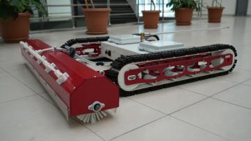 KBÜ’de Yerli Üretim Güneş Paneli Temizleme Robotu Geliştirildi