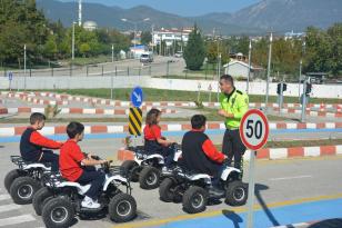 Miniklerin Trafik Eğitimleri Sürüyor