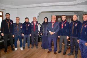 İZCİLERDEN KARABÜK İL MÜFTÜSÜ ALİ ERHUN’A HAYIRLI OLSUN ZİYARETİ