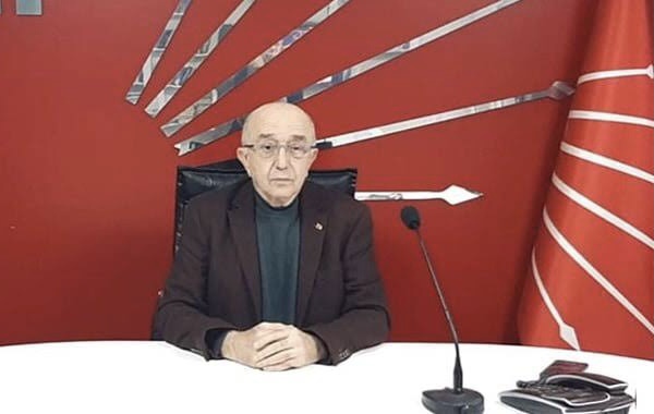 Vedat Yaşar ”Sağlık Sisteminin Göçmüşlüğünün Göstergesi”