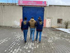 Jandarma’dan Araması Bulunanlara Operasyon