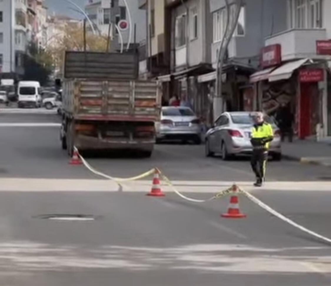 Kamyonun Çarptığı Genç Kız Yaşamını Yitirdi