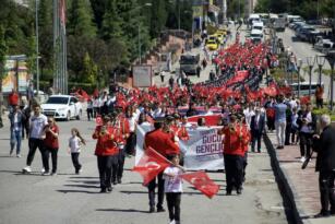 Karabük’te 106. Yıl Coşkusu Gençlik Yürüyüşü İle 19 Mayıs Kutlandı