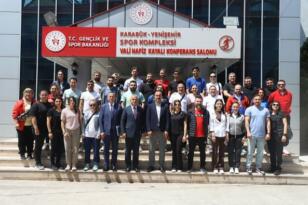 ANTRENÖRLERLE DEĞERLENDİRME TOPLANTISI GERÇEKLEŞTİRİLDİ