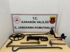 Defineciler Cihazlarıyla Suçüstü Yakalandı
