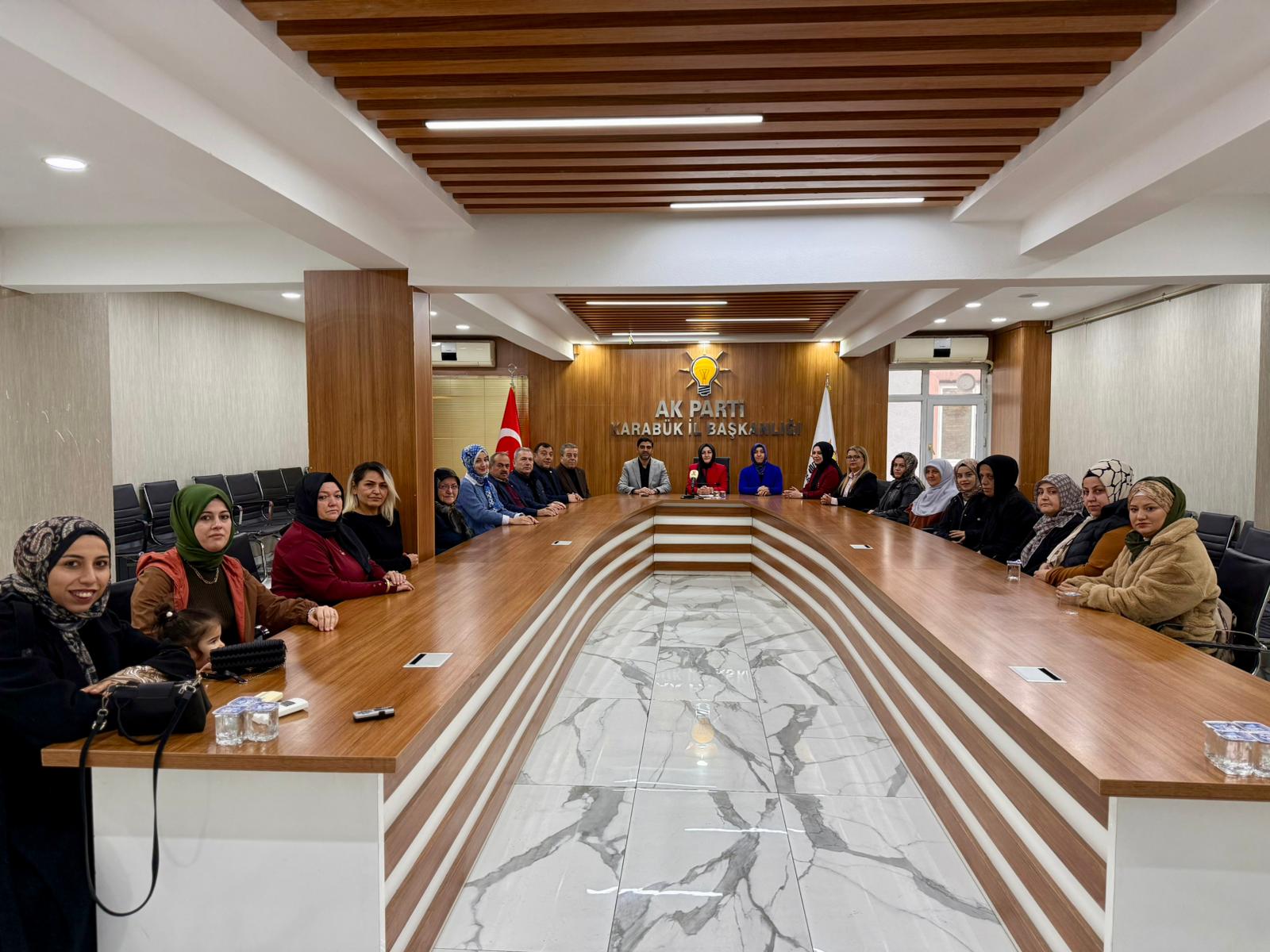AK Parti Karabük İl Kadın Kolları’ndan 25 Kasım mesajı: ‘Kadına şiddet insanlık suçudur’