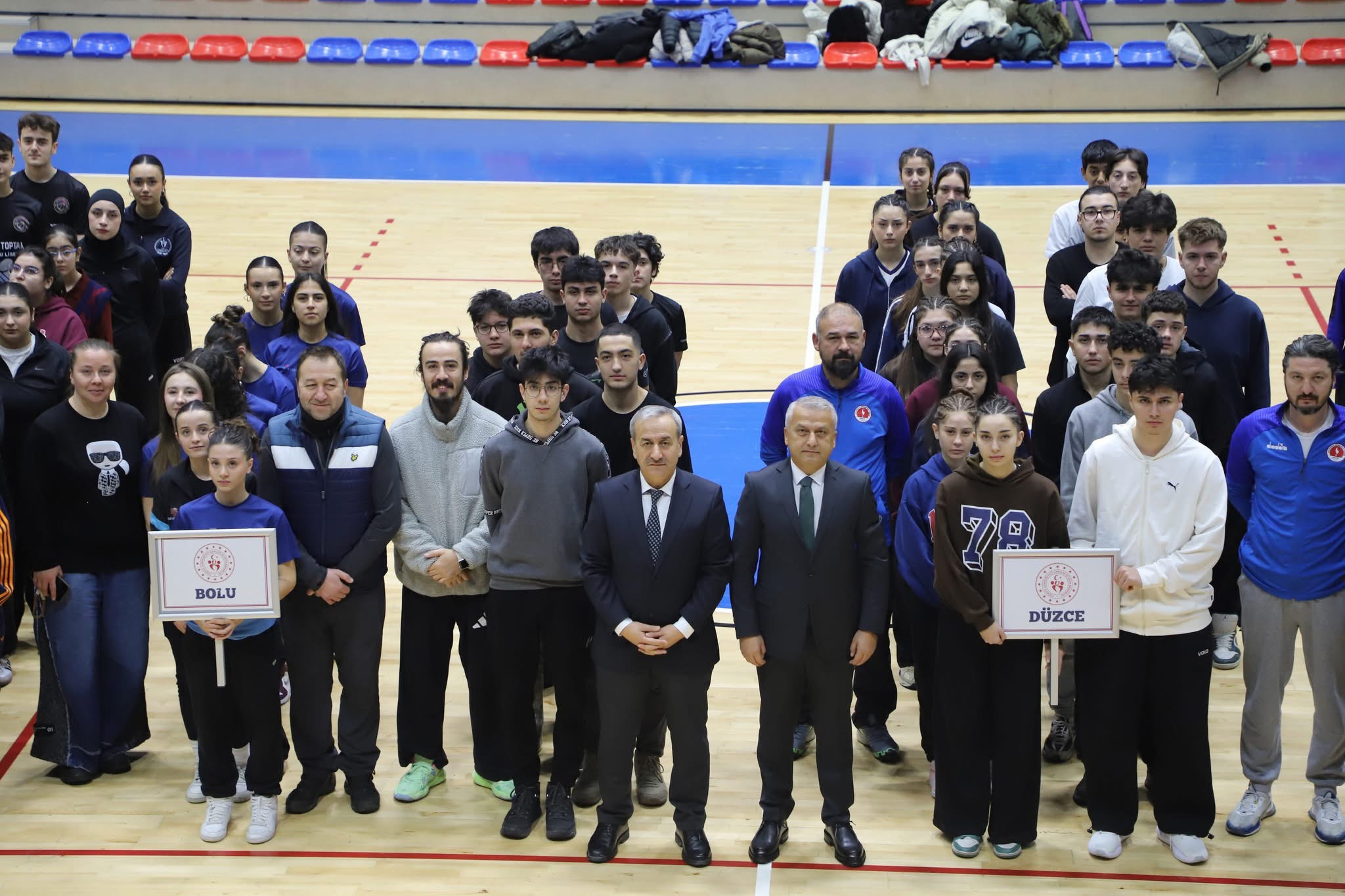 OKUL SPORLARI GENÇLER BASKETBOL GRUP MÜSABAKALARI AÇILIŞ SEREMONİSİYLE BAŞLADI