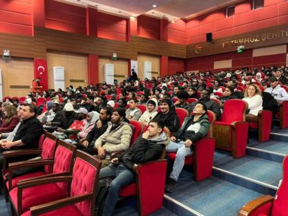 700 Üniversite Öğrencisine Farkındalık Eğitimi Verildi