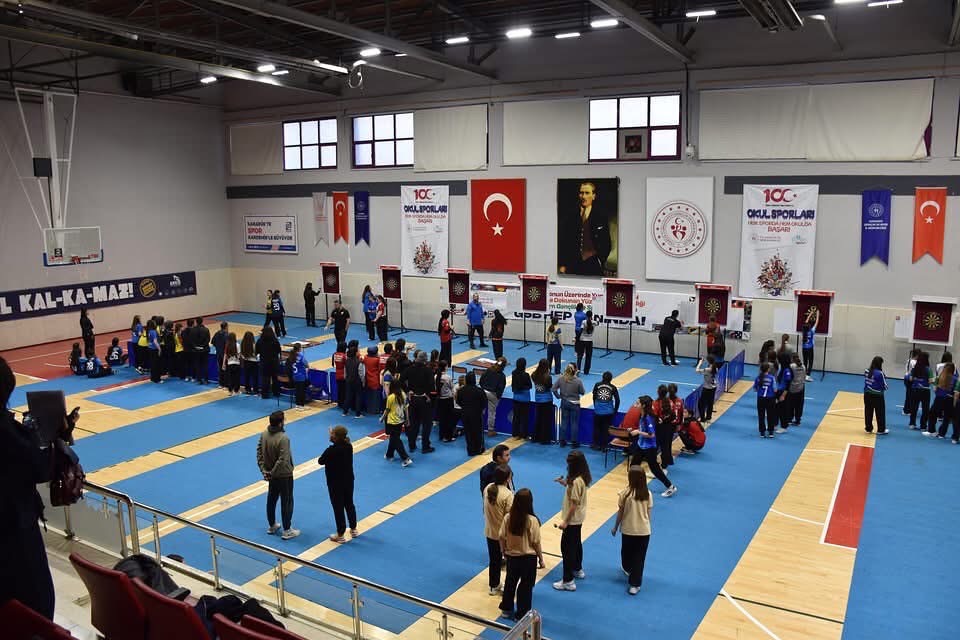 Okul Sporları Yıldız Kızlar Dart İl Birinciliği Müsabakaları Devam Ediyor