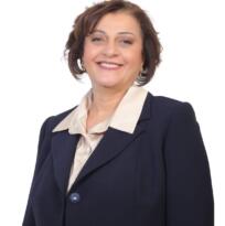 30 Yıllık Başkanı Yeni Bayan Başkan Devirdi