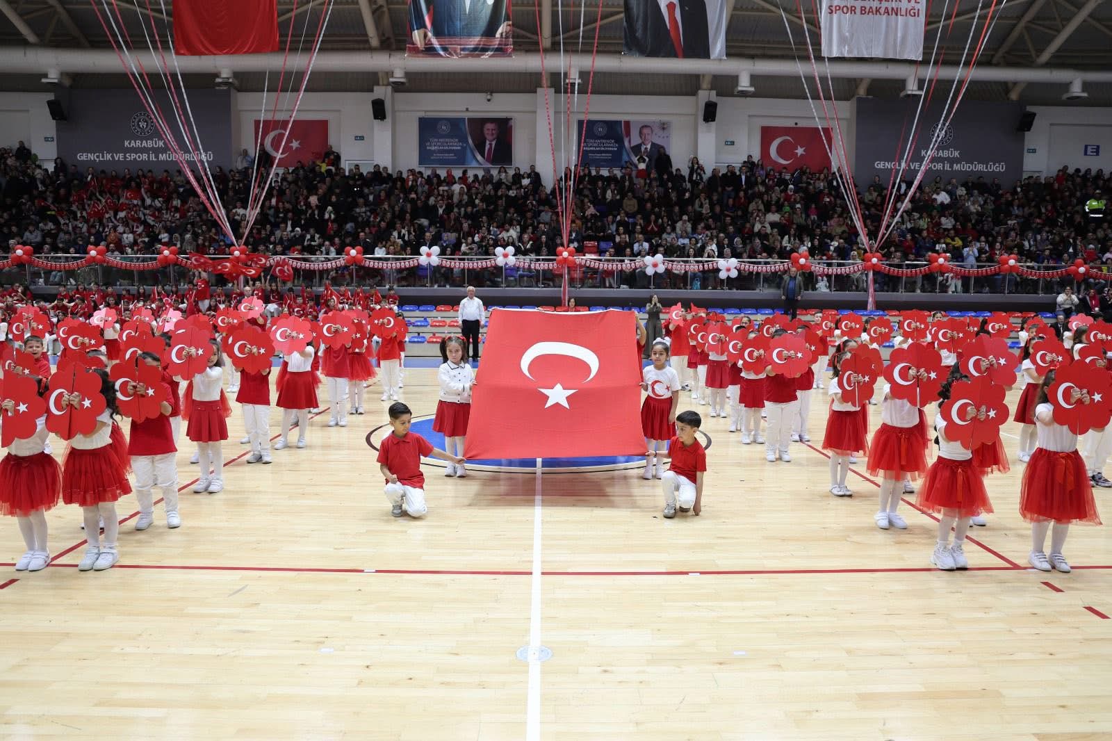 23 Nisan Ulusal Egemenlik ve Çocuk Bayramı’nın 106. Yılı Coşkuyla Kutlandı