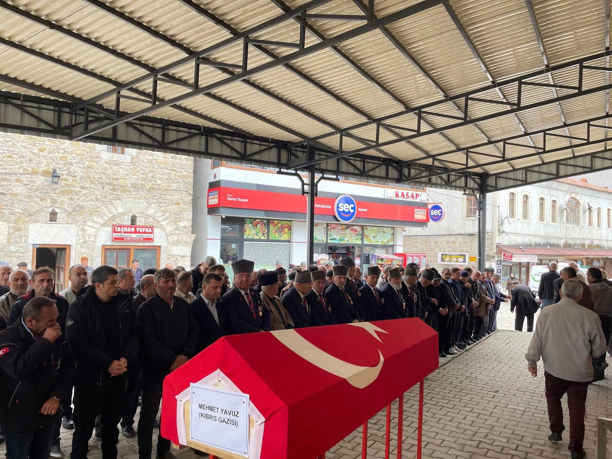 Kıbrıs Gazisi Tankçı Er Mehmet Yavuz,  Eflani’de Dualarla Son Yolculuğuna Uğurlandı