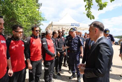 Vali Oktay Çağatay, Kayıp Vatandaşımız Hamza DURAS İçin Yürütülen Arama Çalışmalarını Yerinde İnceledi