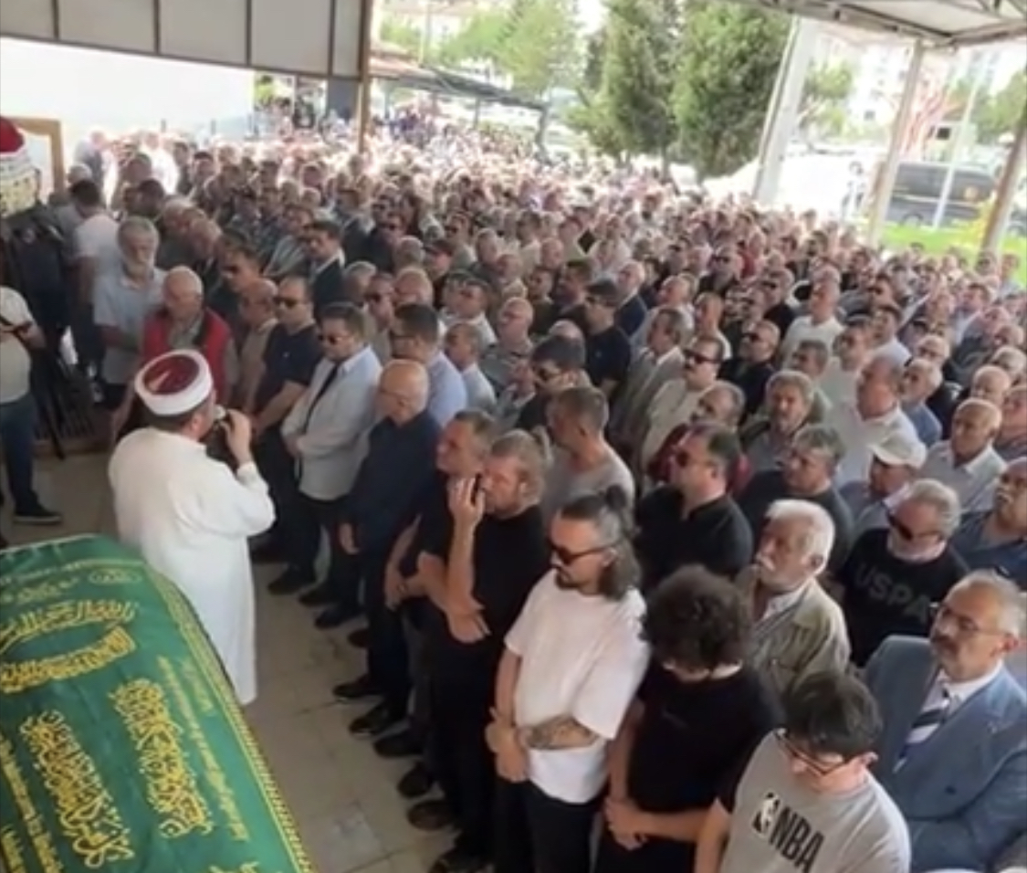 CHP Karabük İl Başkan Yardımcısı Mustafa Erten Son Yolculuğuna Uğurlandı