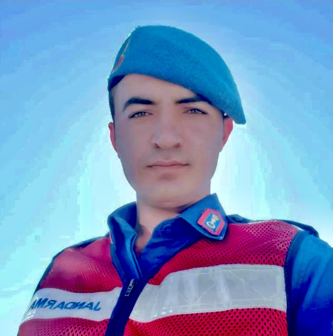 31 Yaşındaki Uzman Çavuş Beylik Silahıyla Yaşamına Son Verdi