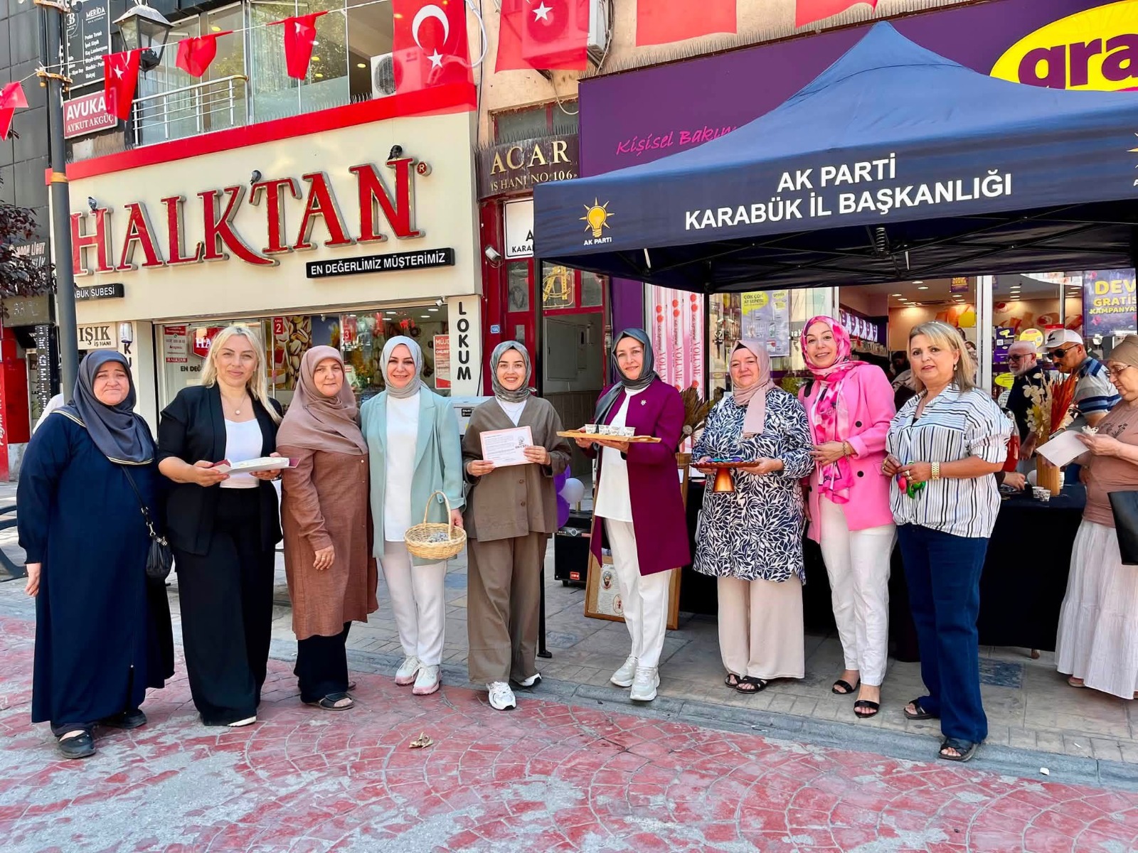 AK Parti Karabük Kadın Kollarından “İbn-i Sina Haftası” Etkinliği