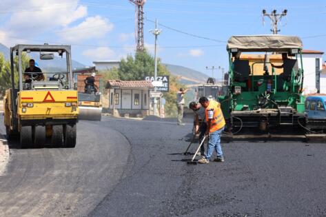 Safranbolu’nun Dört Bir Yanına Asfalt Atılıyor