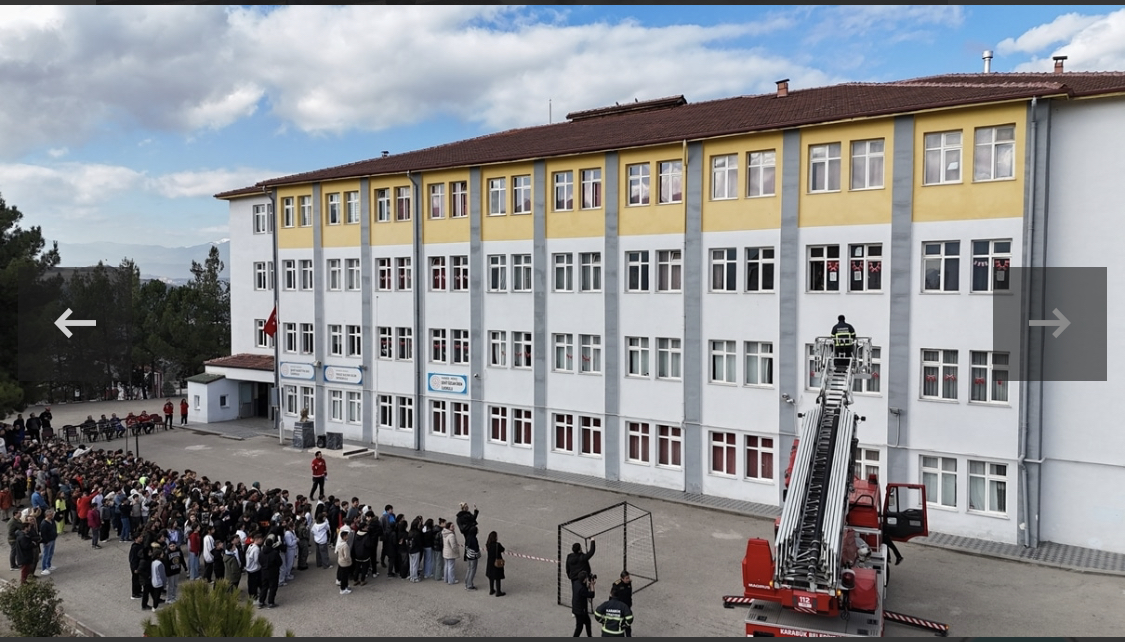 Karabük Şehit Özcan Ören İlkokulu Öğrenci ve Velileri Mağdur