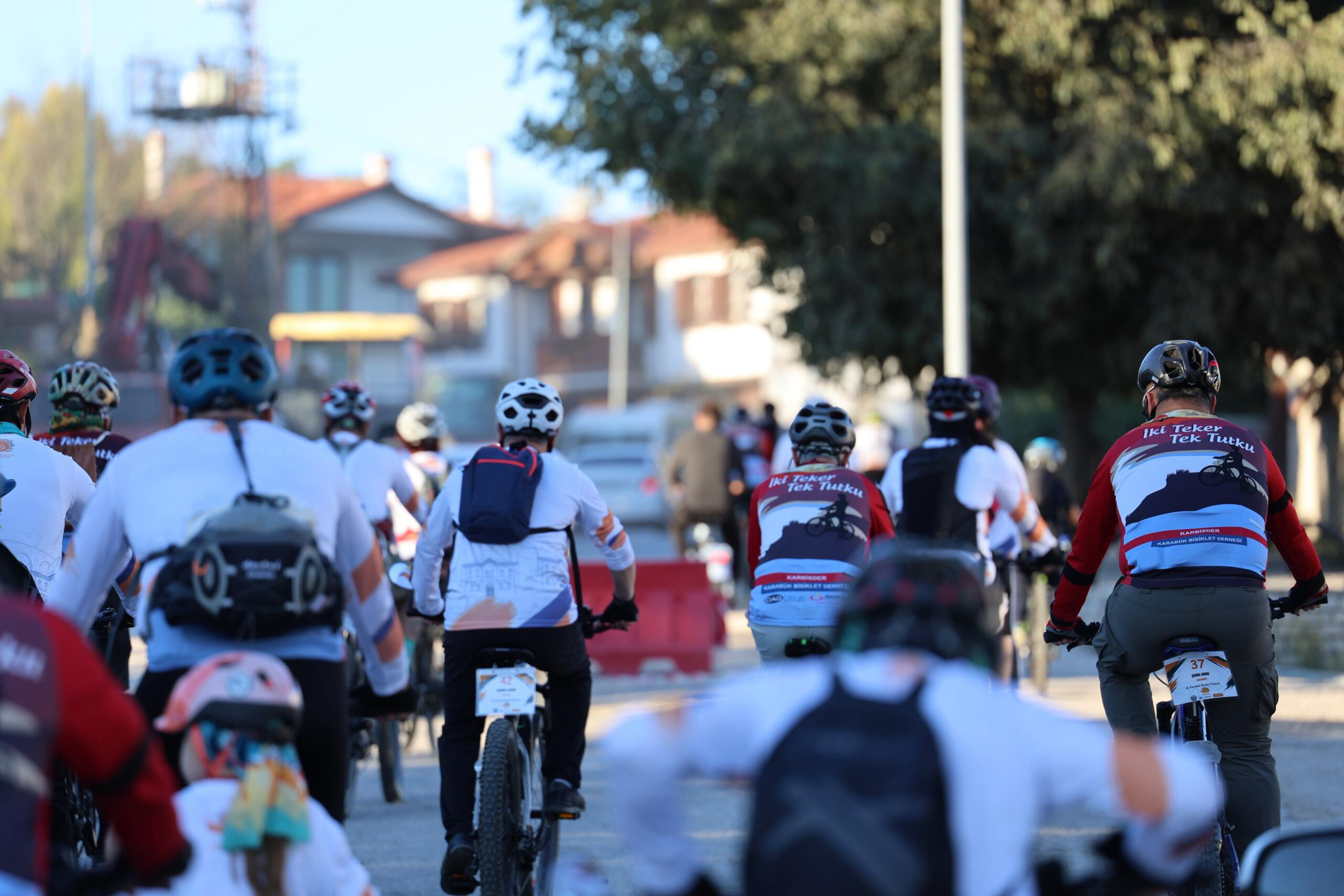 Safranbolu’da Pedallar Doğa Tarih  ve  Doğanın İçinde Döndü