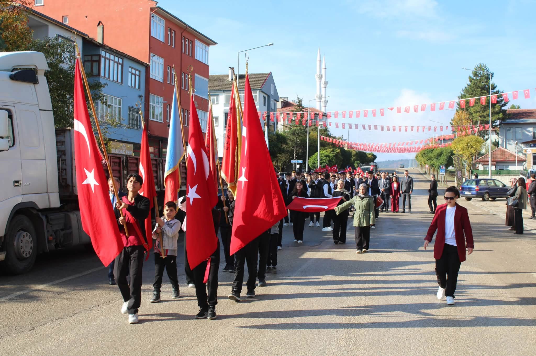 CUMHURİYETİN 103. YILI EFLANİ’DE COŞKUYLA KUTLANDI